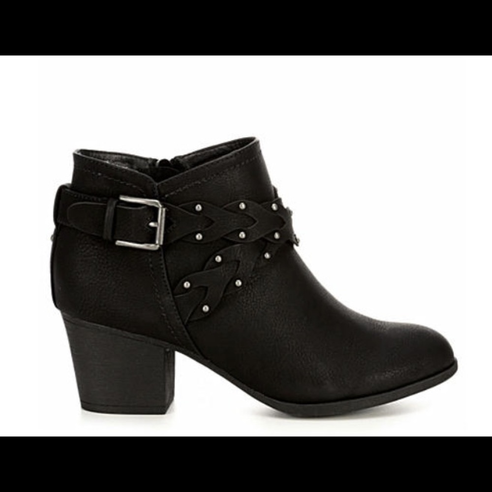 Brand New Black Ankle Boots “No Parking” “Lyndyn”